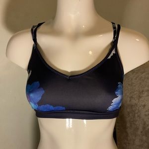 Old Navy Active go-dry Sports bra - women's medium